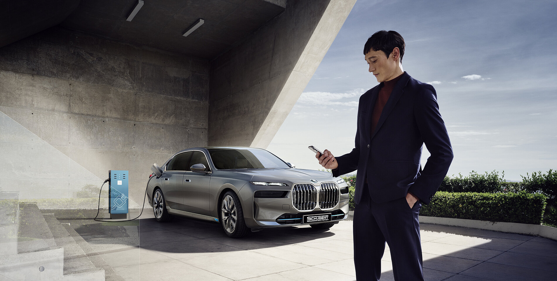 BMW i7